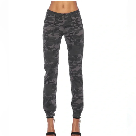 David Bitton Commander Buffalo Mid Rise Utility jogger camouflage  size 25 - Picture 1 of 16